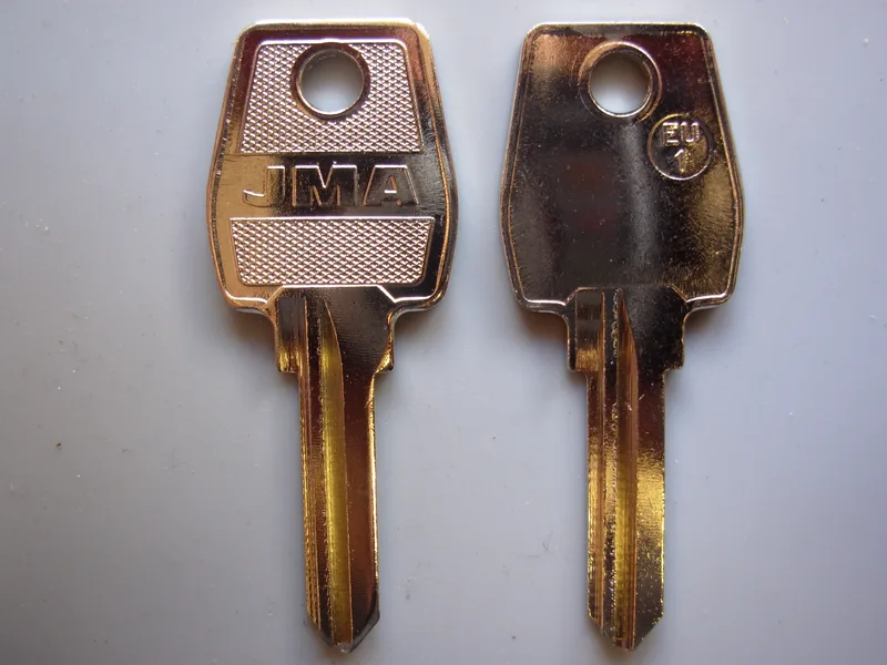 50001 - 52000 keys cut to code, - filling cabinet, locker, desk & Tambour