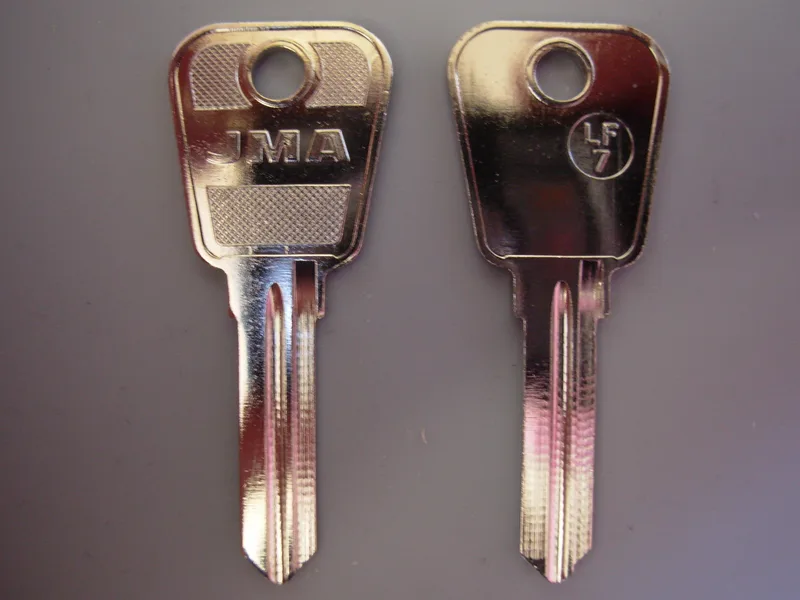 81001 - 87000 keys cut to code, filing cabinet, locker, desk & Tambour