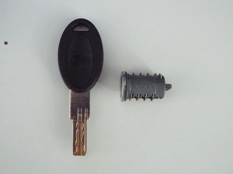 High Security Caravan & motorhome lock barrel removal tool