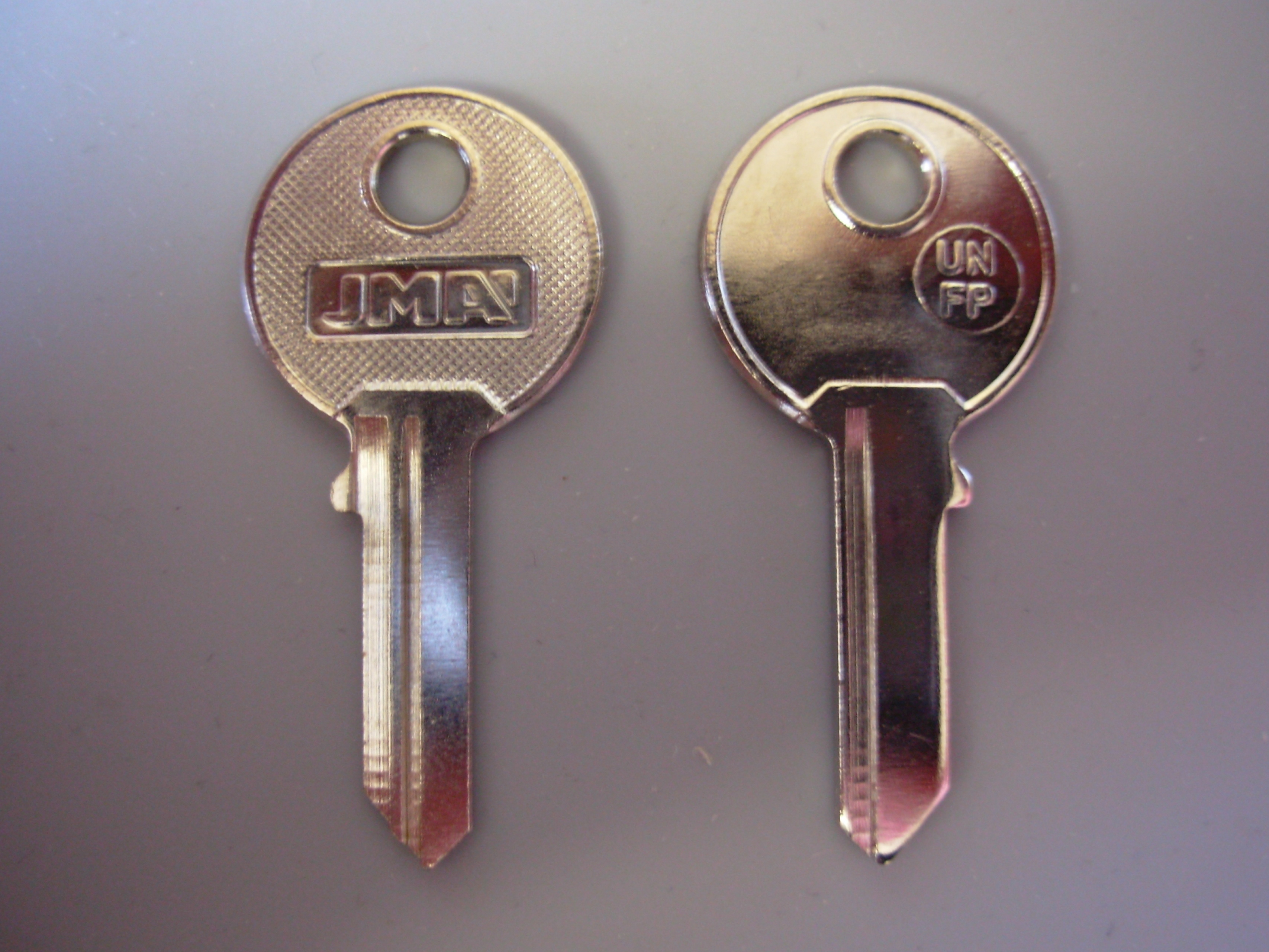 Henderson fp626 to fp750 Garage Door Replacement Keys Cut to code 